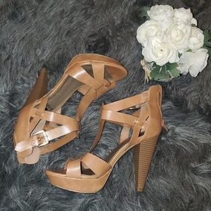 Guess heels (size 8.5)
